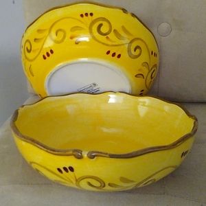 Home Trends  yellow serving bowls